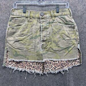 OneTeaspoon Skirt Womens 26 Green Camo Leopard Print Raw Hem Cutoff Mini Denim